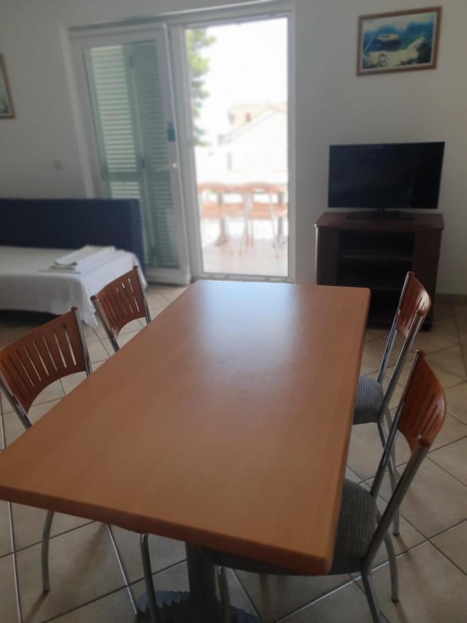Apartmani Loncar Brela Exterior foto